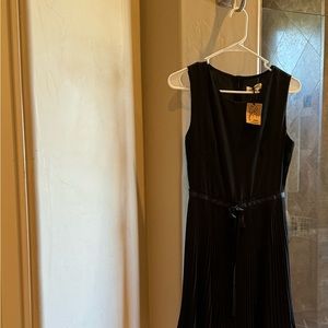 Lili Sidonio x Molly Bracken knee length sleeveless dress. Size XS